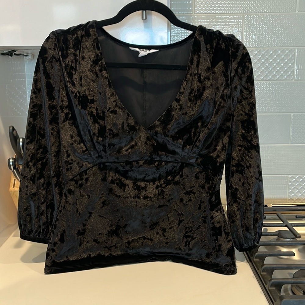 BB Dakota crushed velvet black top xs